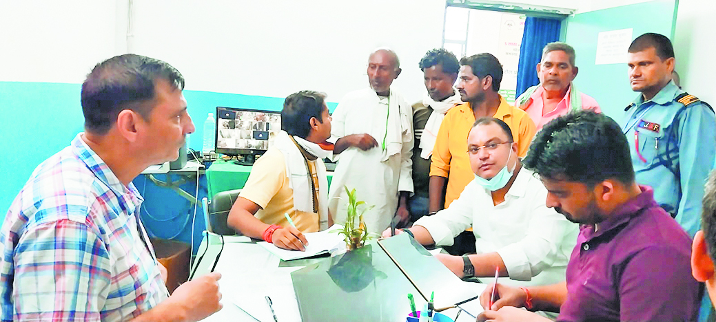 Chhapra News : मशरक व पानापुर में अबतक 14 मरे, 30 से अधिक बीमार
