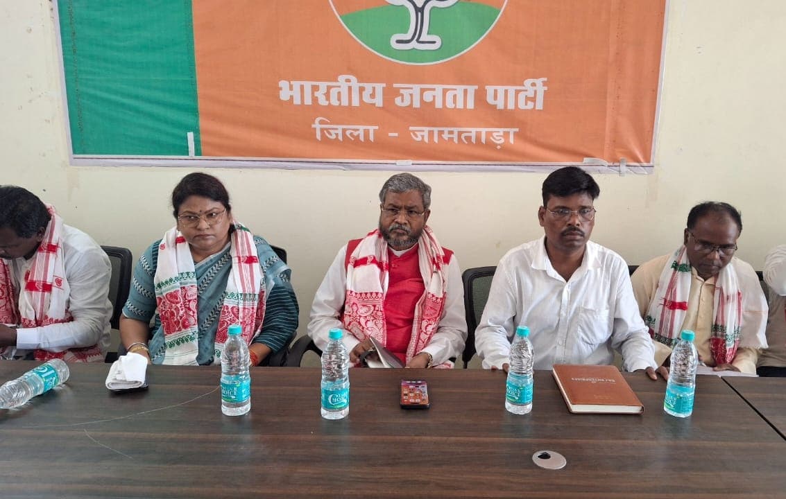 जो अपनी भाभी की इज्जत की रक्षा नहीं कर सकते, झारखंड की मां-बहनों की हिफाजत कैसे करेंगे : बाबूलाल