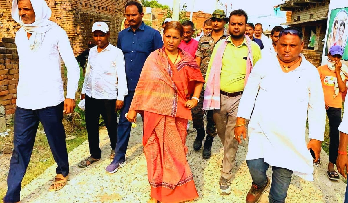 manorama devi news| Bihar By Election: NIA raided the house of NDA candidate Manorama Devi, ahead of many ministers in property matters. manorama devi news| Bihar By Election: NIA raided the house of NDA candidate Manorama Devi, ahead of many ministers in property matters.