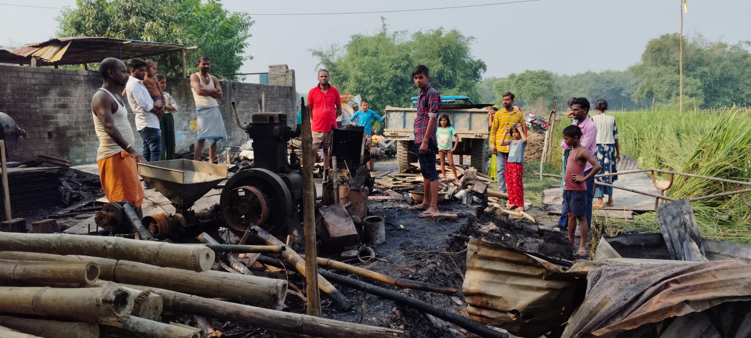 तीन परिवार के घर जले, 30 लाख का नुकसान