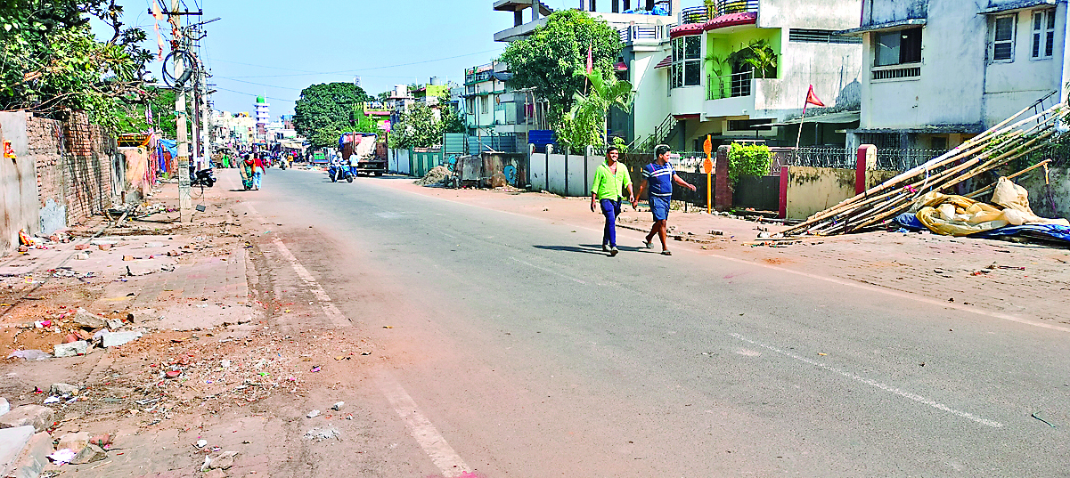 Ranchi News : पंच मंदिर हरमू के पास से हटा अतिक्रमण, तो सड़क हो गयी 40 फीट चौड़ी