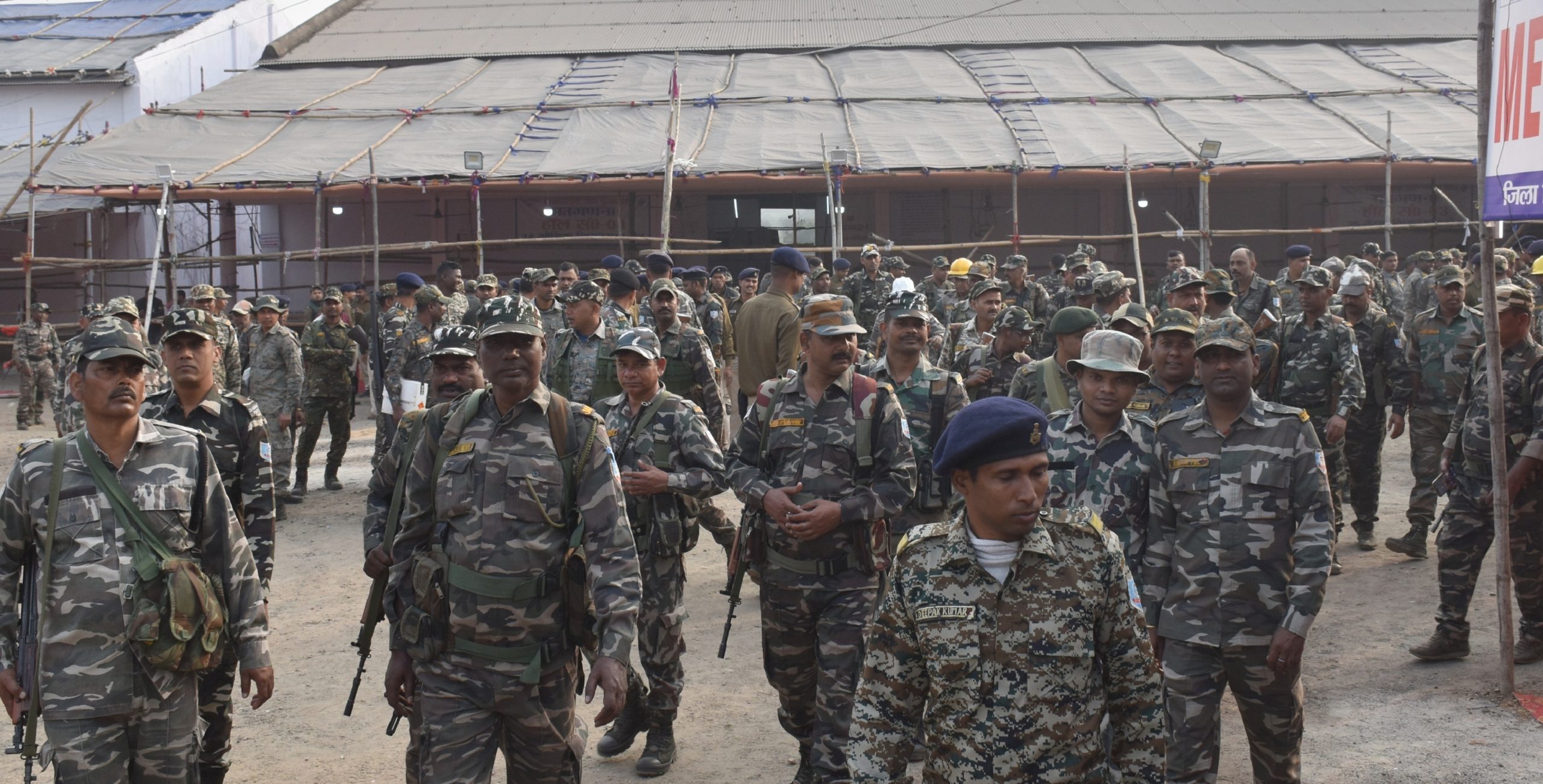 Bokaro News: वज्रगृह के अंदर किसी भी अवांछित व्यक्ति को ना करने दें प्रवेश :एसपी