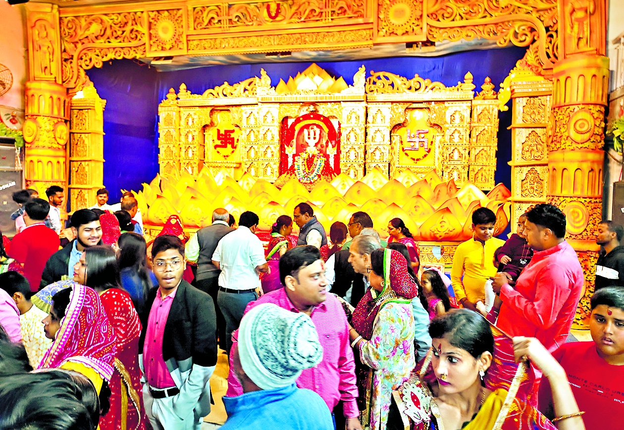 Ranchi News: भक्तों ने पूजा-अर्चना कर मंगलकामना की
