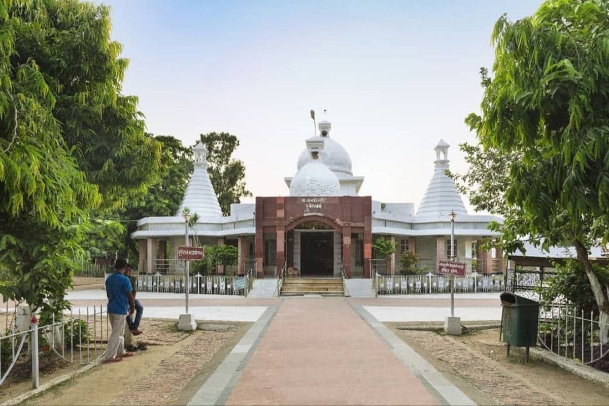 Sitamarhi: पुनौराधाम के विकास के लिए CM नीतीश ने खोला खजाना, 1 अरब रुपये से सजेगी मां जानकी की जन्मस्थली