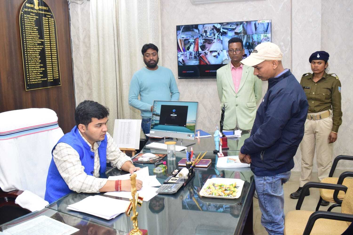 जनता की समस्याओं का जल्द करें निष्पादन : डीसी