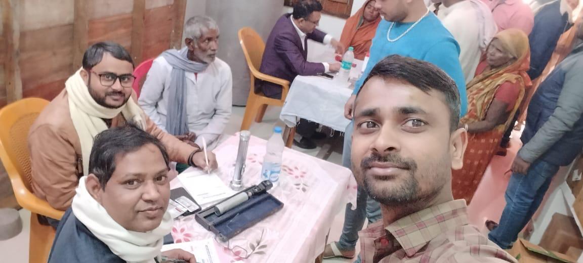 कर्मयोगी शिवनंदन पंडित की नवमी पुण्यतिथि पर हुआ मुफ्त चिकित्सा शिविर