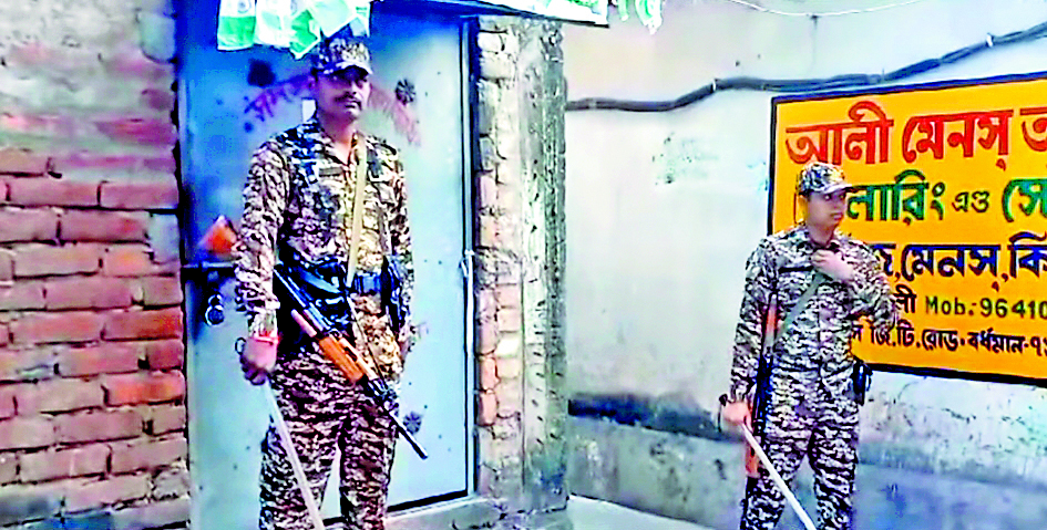 बर्दवान में टेलर के घर पर इडी का अभियान