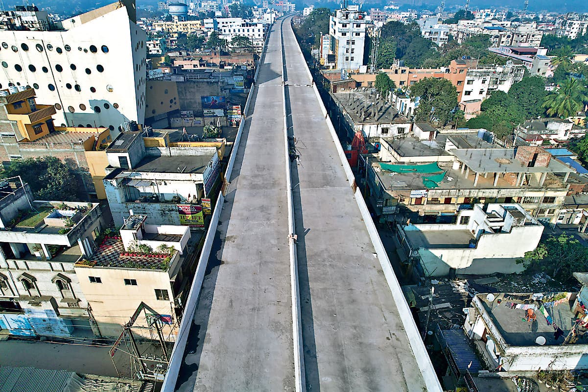 Ranchi news : रातू रोड फ्लाइओवर के काम में तेजी, राजभवन के सामने नहीं बनेगा कवर्ड कॉरिडोर