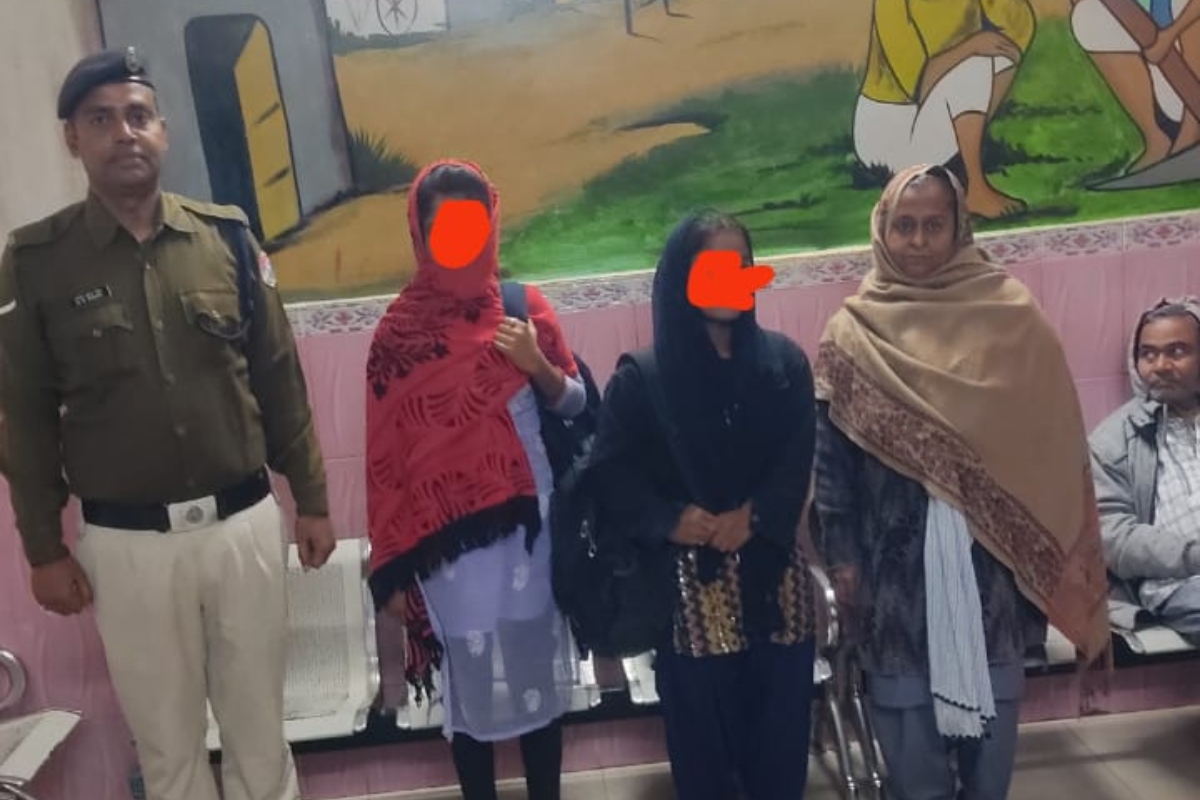 Jharkhand News: मां ने कहा, ‘मेरी लड़की है’, घर छोड़कर भागी बिहार की दो बहनों को RPF ने झारखंड में किया रेस्क्यू