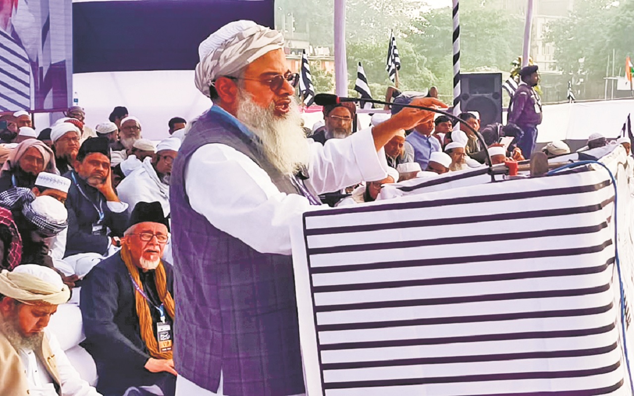 Bihar News: बांग्लादेश में हिंदुओं पर हमले का मौलाना मदनी ने किया विरोध, बोले- यह इस्लाम विरोधी…