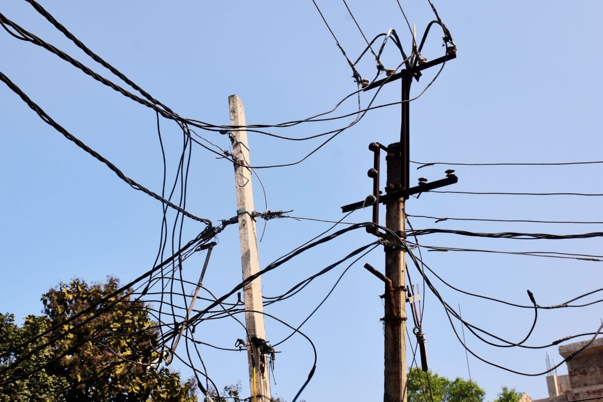 Bihar News: बिजली के तार की चपेट में आने से गया के दो बच्चों सहित चार की मौत, नवादा के नादरीगंज में हुई घटना