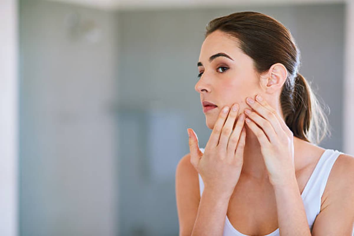 Beauty Tips: एक हफ्ते में चेहरे से गायब हो जाएंगी झाइयां, अपनाएं ये घरेलू नुस्खे