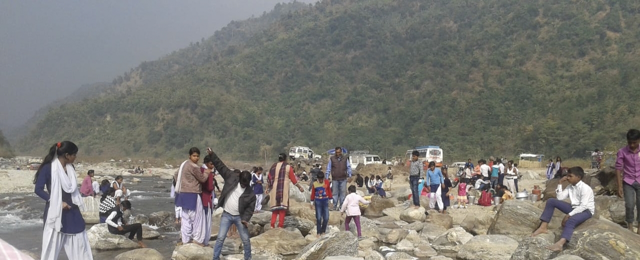नये साल पर गुलजार रहे बंगाल व नेपाल के तराई क्षेत्र के पिकनिक स्पॉट