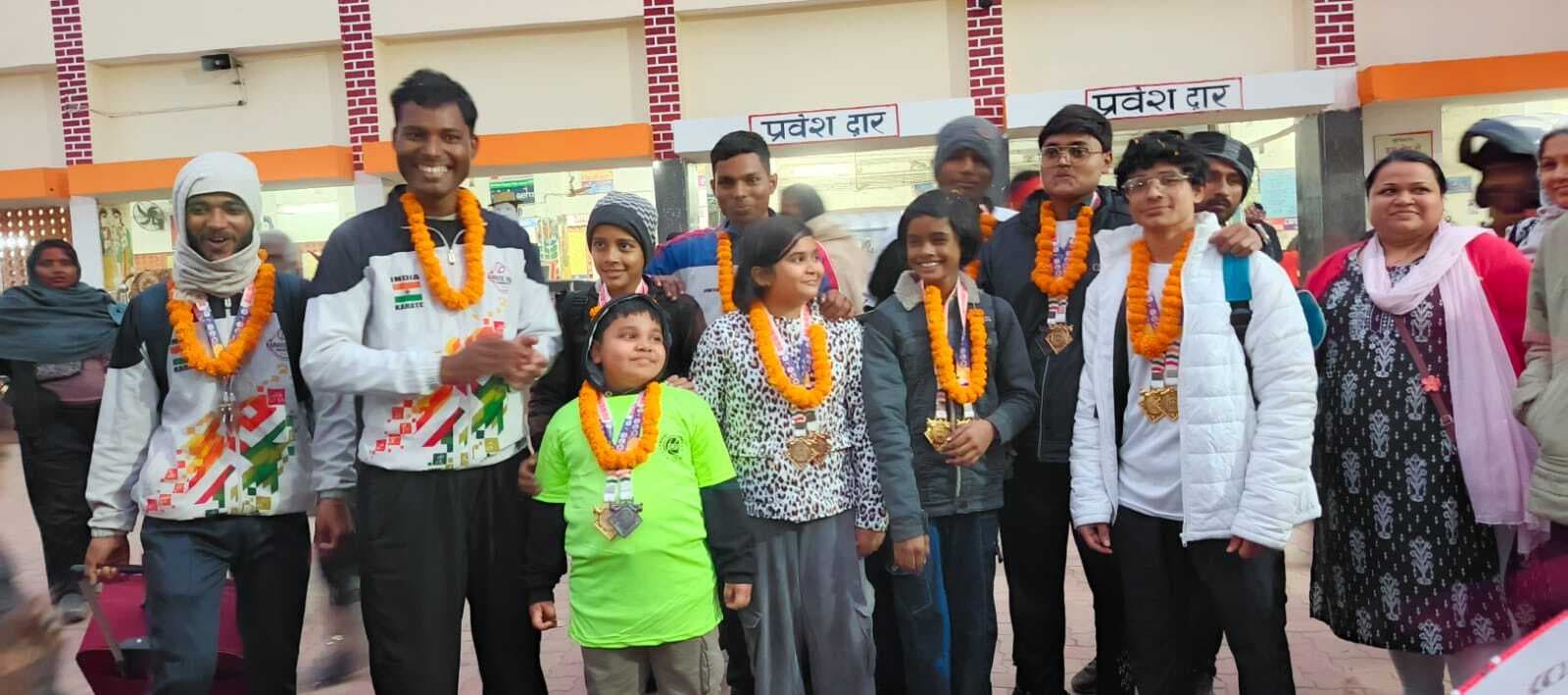 कराटे में जिले के खिलाड़ियों ने पूरे भारत का नाम किया रौशन