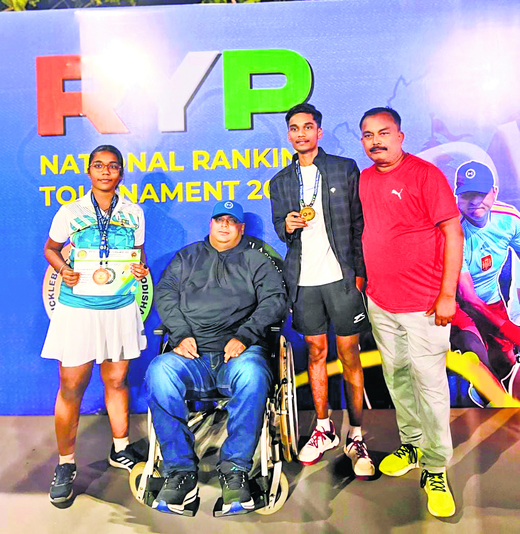 राष्ट्रीय रैंकिंग पिकलबॉल में आदित्य व रितम को स्वर्ण