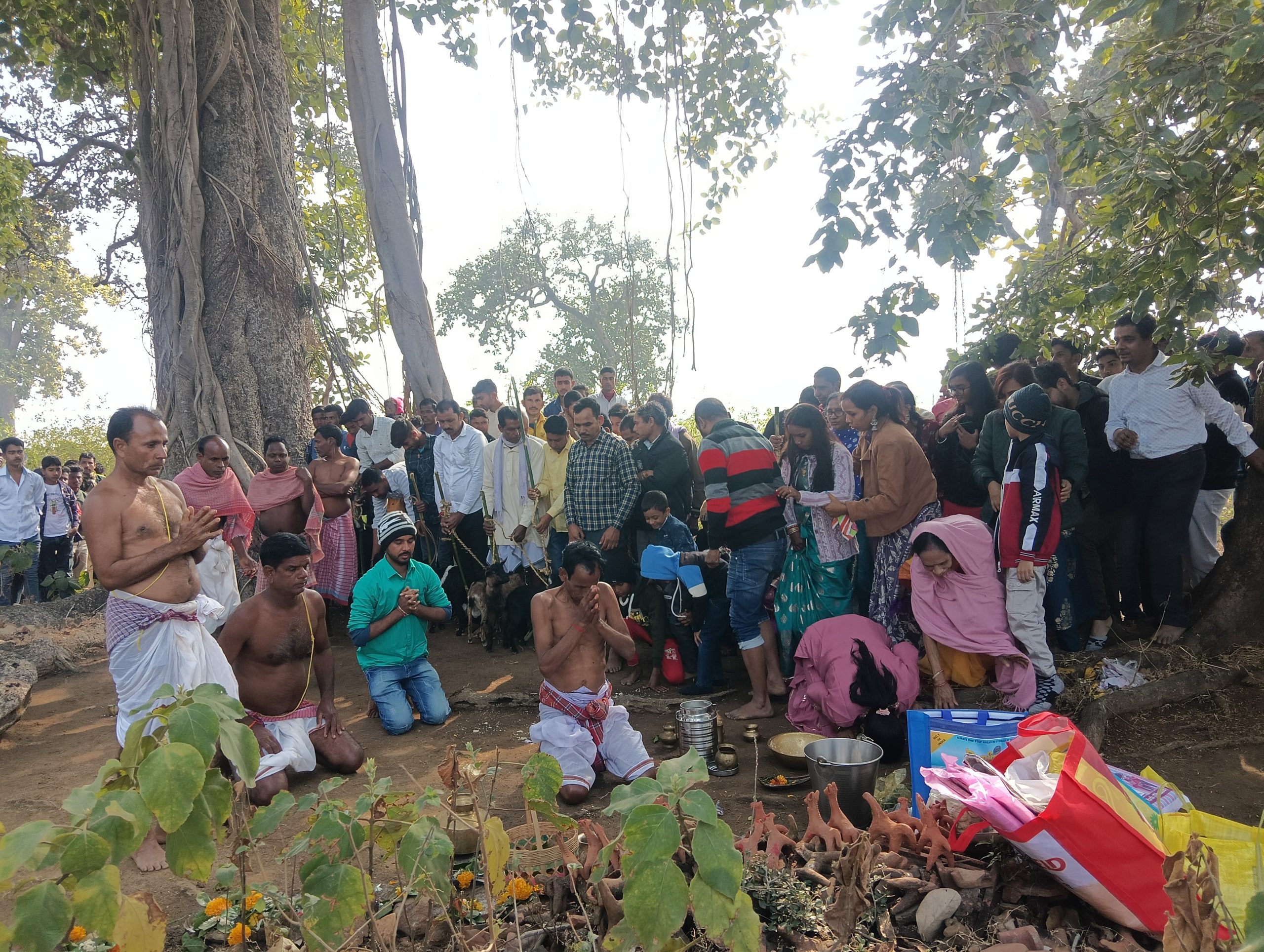 श्रीपुर के वसुमति थान में आखान पूजा आयोजित