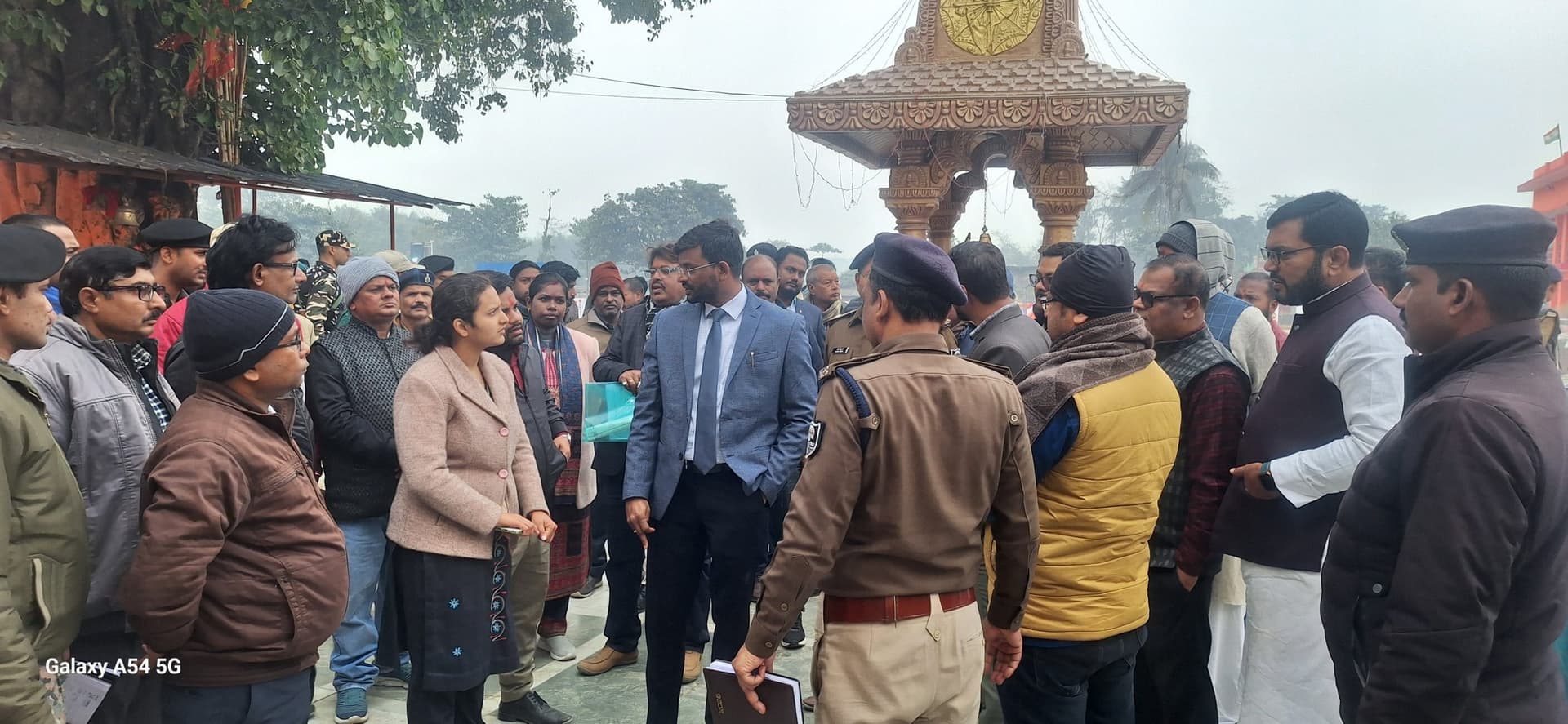 मुख्यमंत्री के कार्यक्रम को लेकर सुंदरनाथ धाम पहुंचे डीएम
