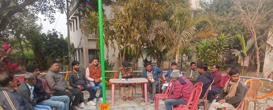 शांति व आपसी सौहार्द के साथ मनाये पर्व, असामाजिक तत्वों की सूचना दें पुलिस को – राकेश