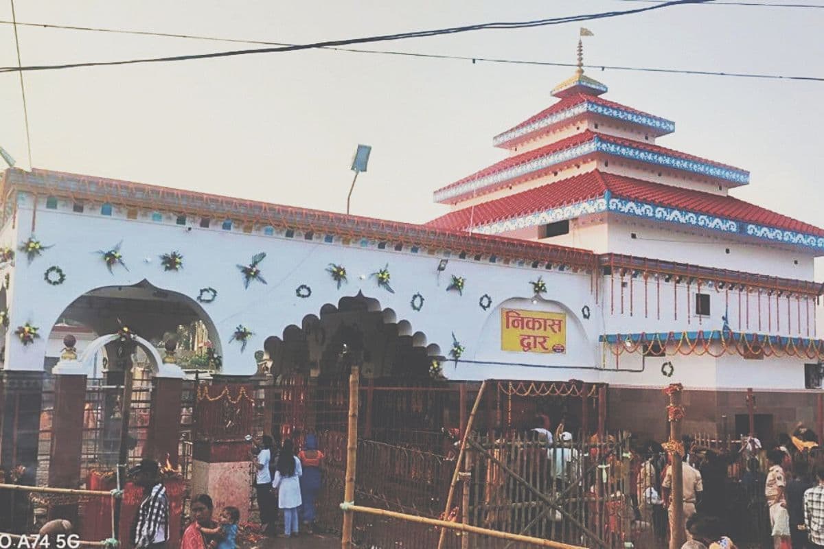 Bihar Tourism: पूर्व बिहार का तिलडीहा मंदिर बनेगा भव्य पर्यटन स्थल, विकास के लिए 15.44 एकड़ जमीन का होगा अधिग्रहण