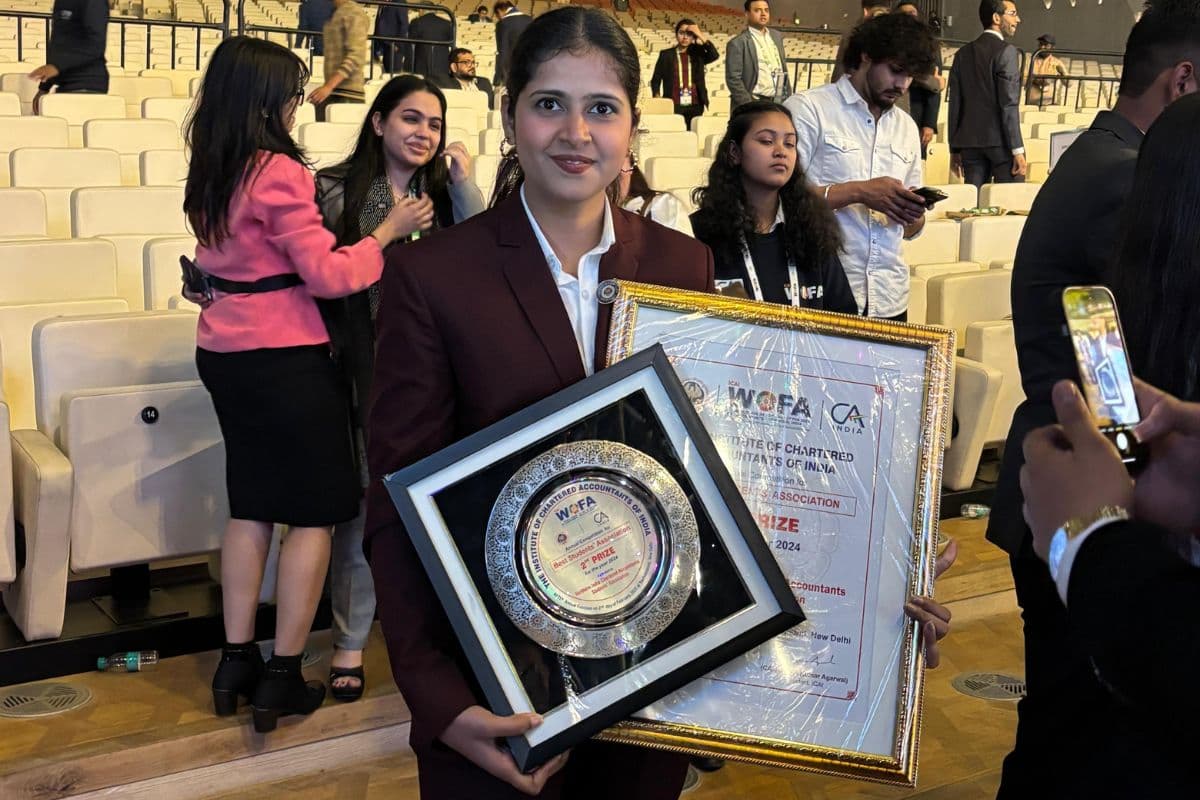 बक्सर की बेटी ने बढ़ाया जिले का मान, जीता बेस्ट सीए एसोसिएशन का अवार्ड