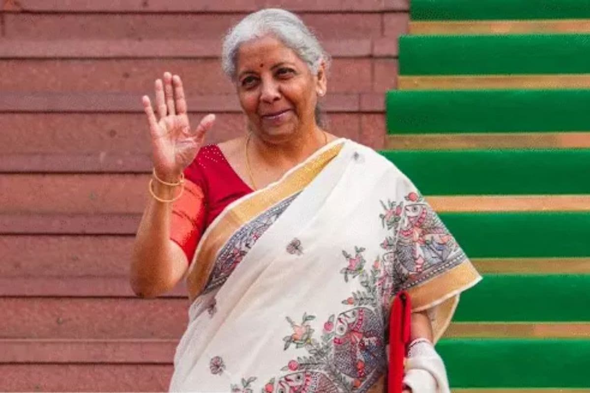 Budget 2025: कौन हैं दुलारी देवी? जिनकी बनाई मधुबनी साड़ी पहन वित्त मंत्री ने पेश किया बजट
