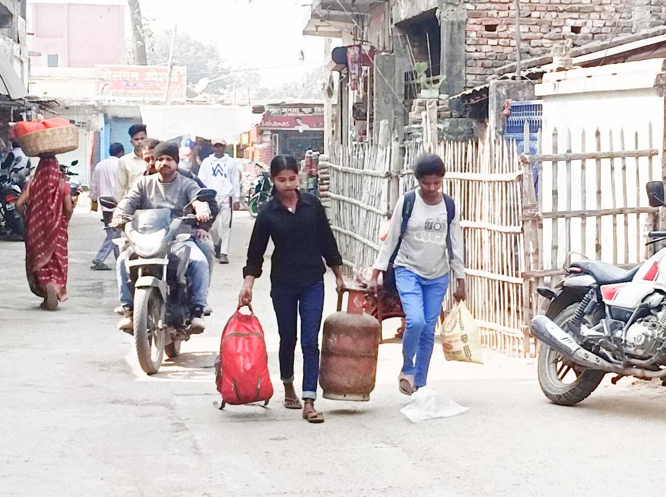42 केंद्रों पर 28742 परीक्षार्थी देंगे मैट्रिक परीक्षा
