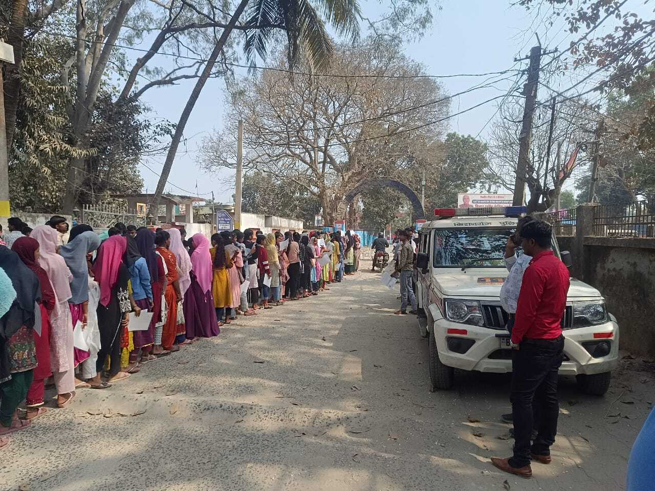 मैट्रिक परीक्षा के पांचवे दिन 352 छात्र रहे अनुपस्थित