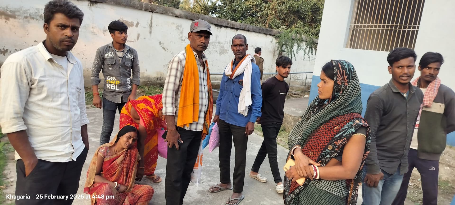 पति के प्रदेश जाने की भनक लगते ही प्रेमिका से मिलने खेत पहुंचे प्रेमी ने मार दी गोली, जख्मी