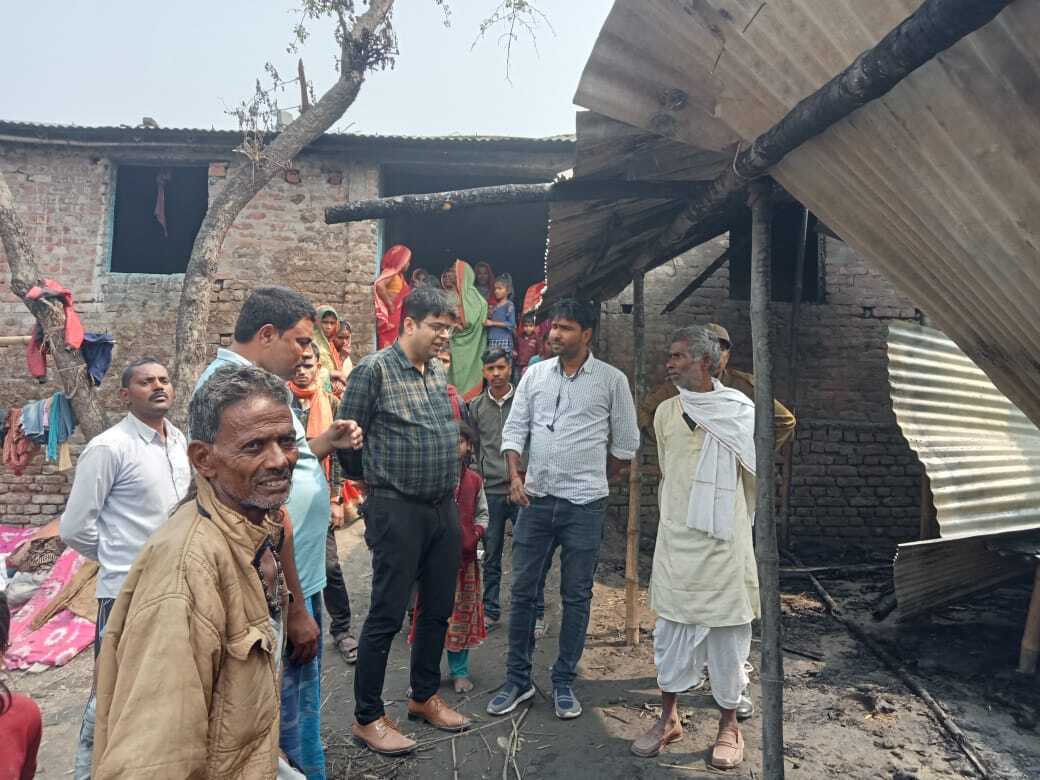घर में लगी आग, जिंदा जल गयी लड़की