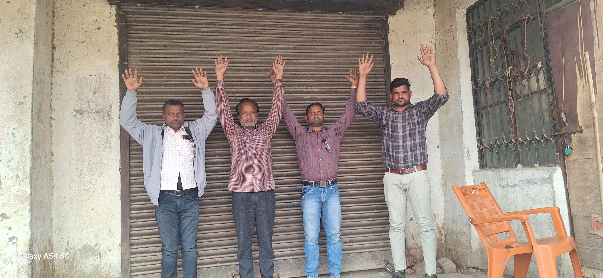 एसएफसी गोदाम बंद, बैरंग लौटे पीडीएस दुकानदार