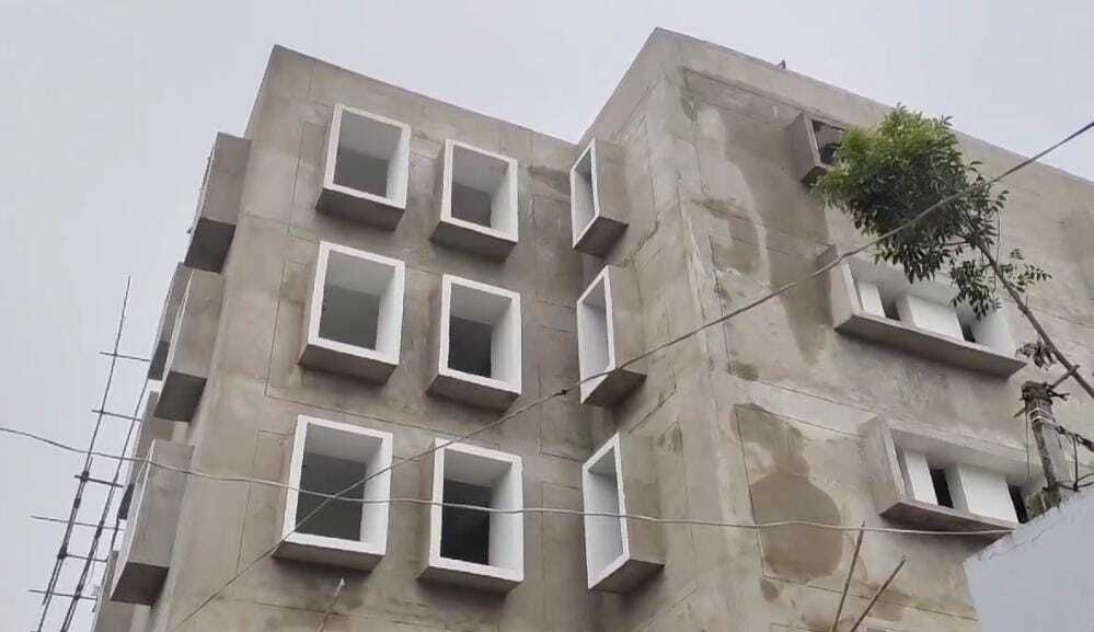 सदर अस्पताल में 32 करोड़ रुपये की लागत से बन रहा सात मंजिला भवन