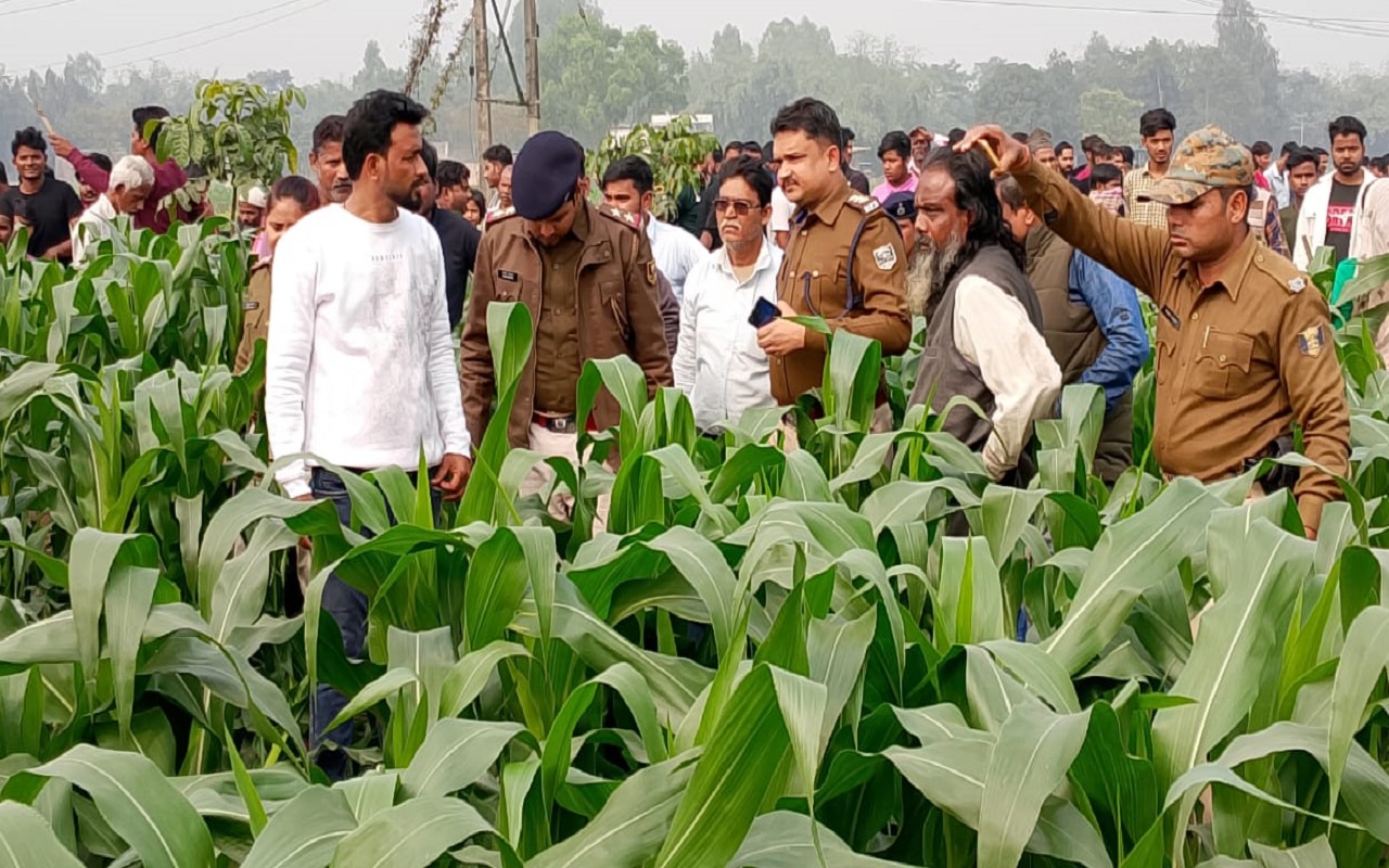 बिहार में युवती के 5 टुकड़े करके दो बोरी में ठूंसा शव, लड़की की भी आंखें निकालकर हत्यारों ने खेत में फेंकी लाश