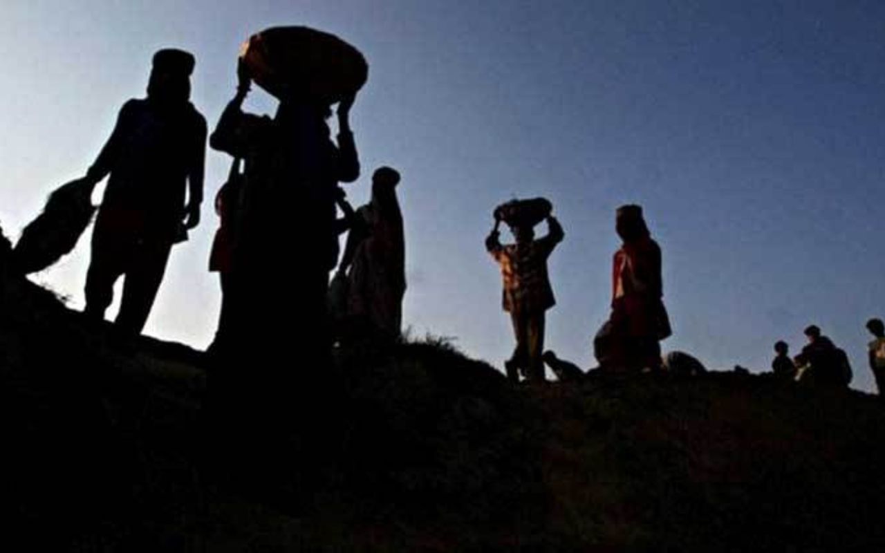 Bihar News: बिहार के मजदूरों के लिए खुशखबरी, एक अप्रैल से मजदूरी में होगी बढ़ोतरी