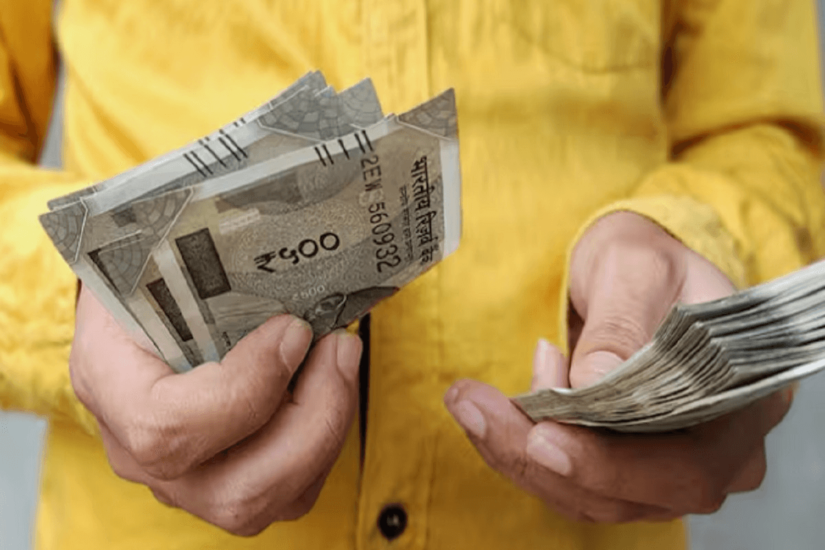 झारखंड पेयजल विभाग के अधिकारियों ने दिया बड़े खेल को अंजाम, रिटायर कर्मी के पे-आईडी से होती रही पैसों की निकासी