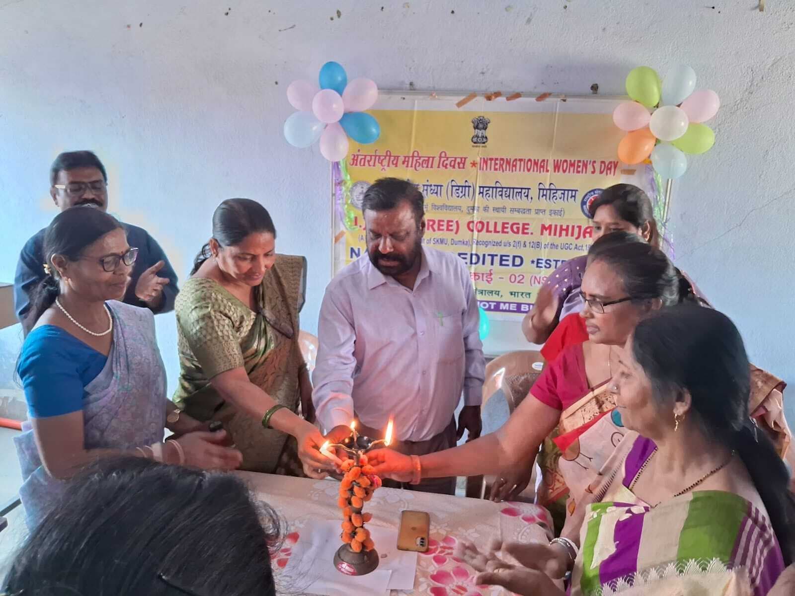 महिला के बिना पुरुषों का जीवन है अधूरा : डॉ पूनम कुमारी