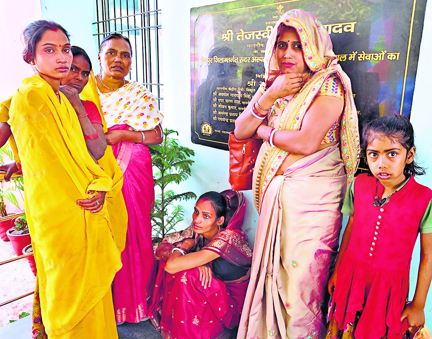 बेलगाम ट्रक ने बारात से घर लौट रहे बाइक सवार युवक को मारी टक्कर, गयी जान
