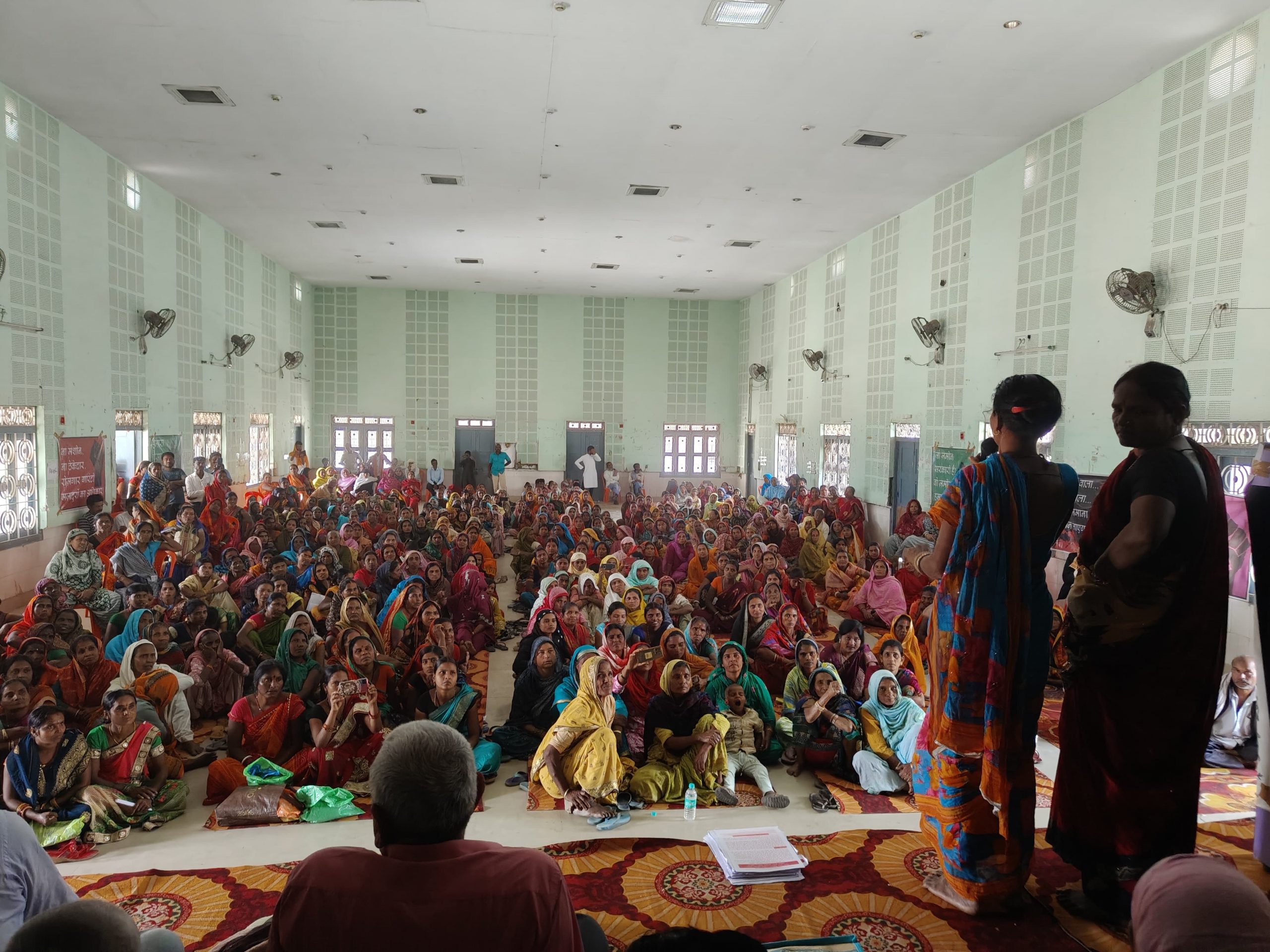 रसोइया का मानदेय 1650 रुपये से बढ़ाकर तत्काल 10 हजार करने की मांग