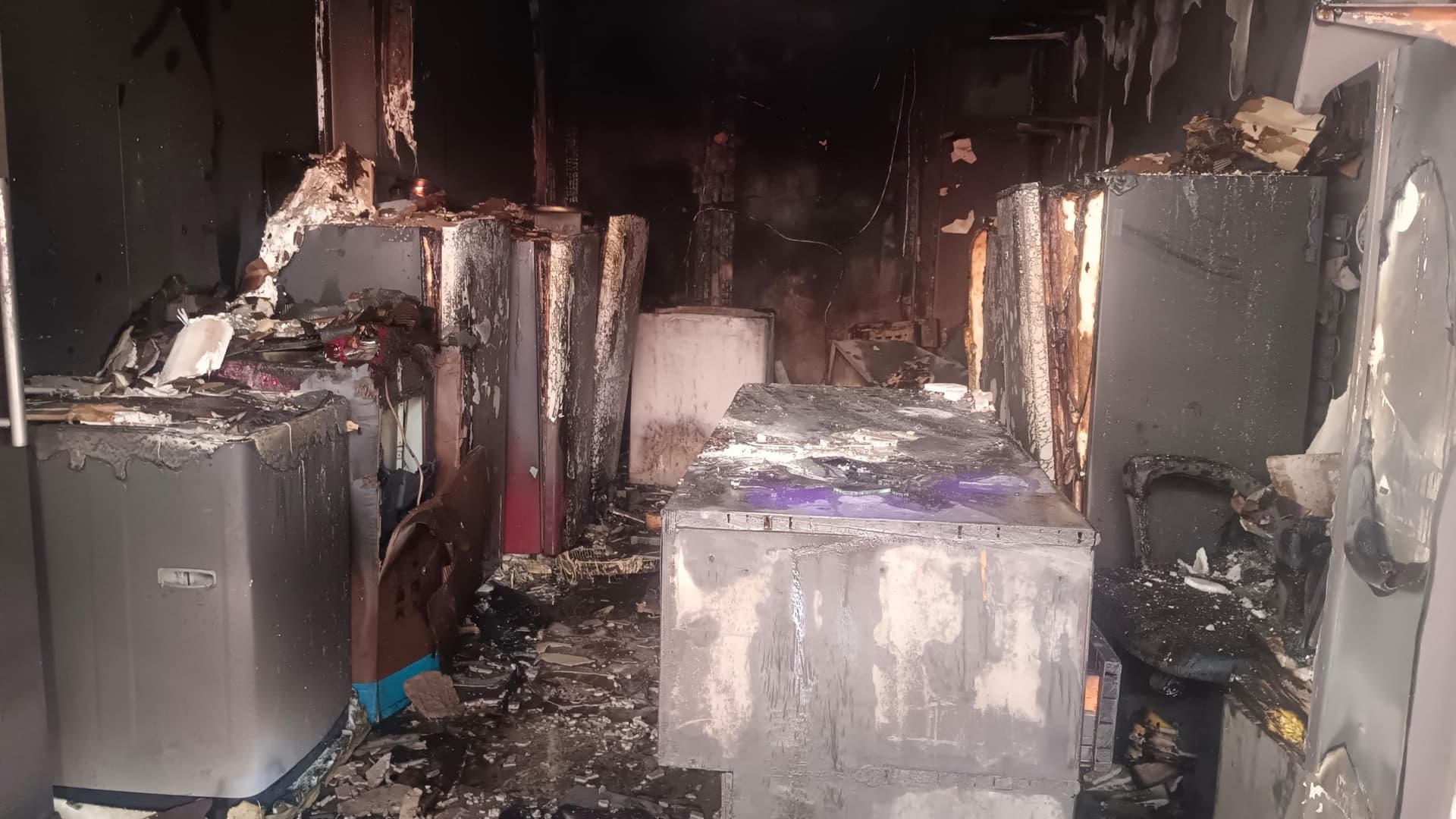Bokaro News : इलेक्ट्रॉनिक्स दुकान में लगी आग, 20 लाख रुपये का नुकसान