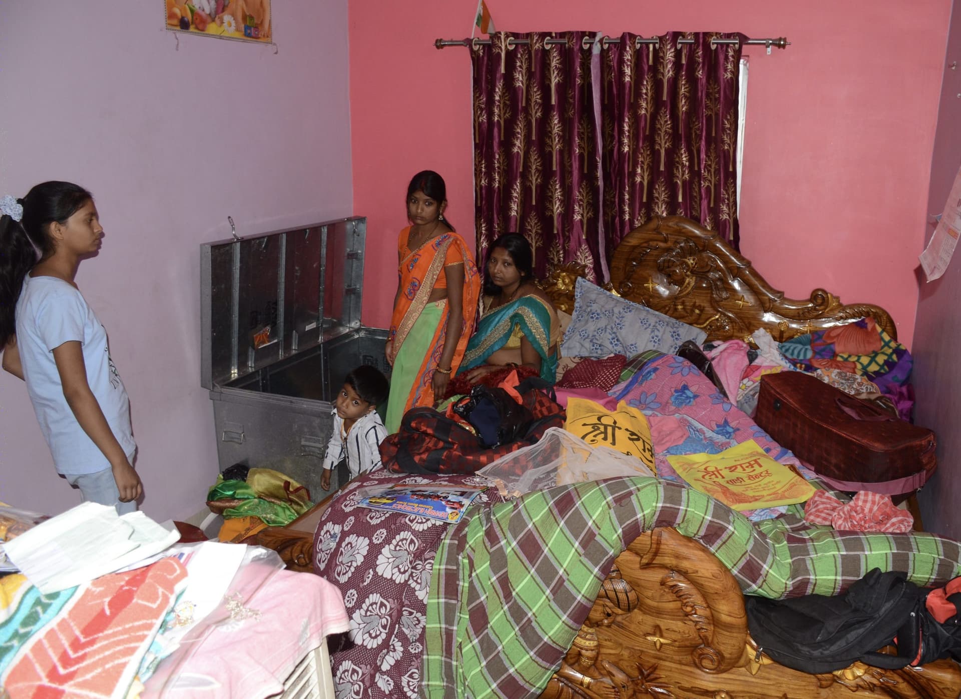 Dhanbad News: प्रेमचंद नगर में बंद घर में साढ़े पांच लाख की संपत्ति चोरी