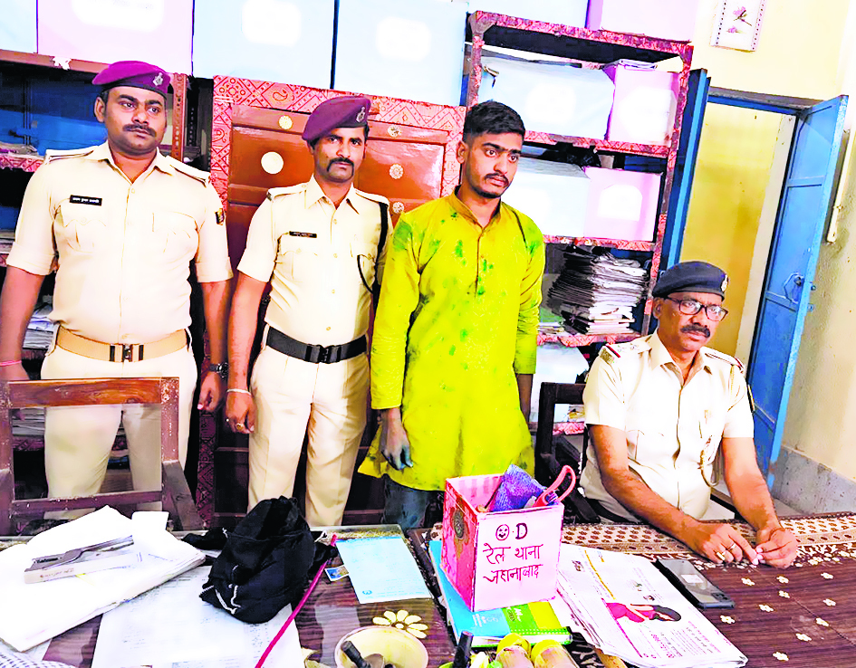 Jehanabad : गोलीबारी और लूटकांड का नामजद अभियुक्त गिरफ्तार