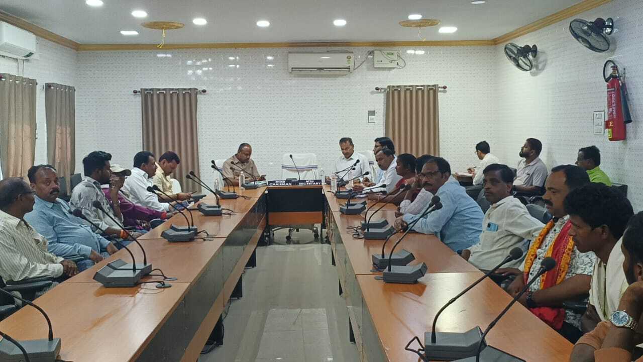 जिले के तीन हाट बाजारों की हुई बंदोबस्ती, सर्वाधिक 13.50 लाख में करण को मिला मिर्जाचौकी हाट