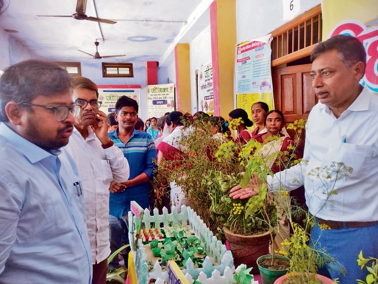 आरडीपी गर्ल्स प्ल्स टू विद्यालय मंझौल में पुरस्कार वितरण के साथ तीन दिवसीय बिहार दिवस कार्यक्रम संपन्न