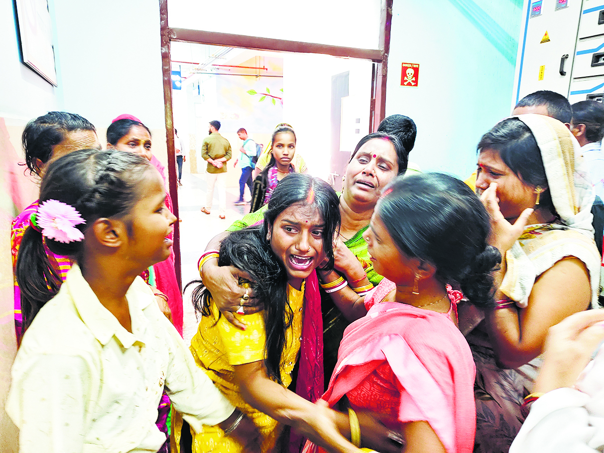 स्काॅर्पियो ने बच्चे को रौंदा, मौत