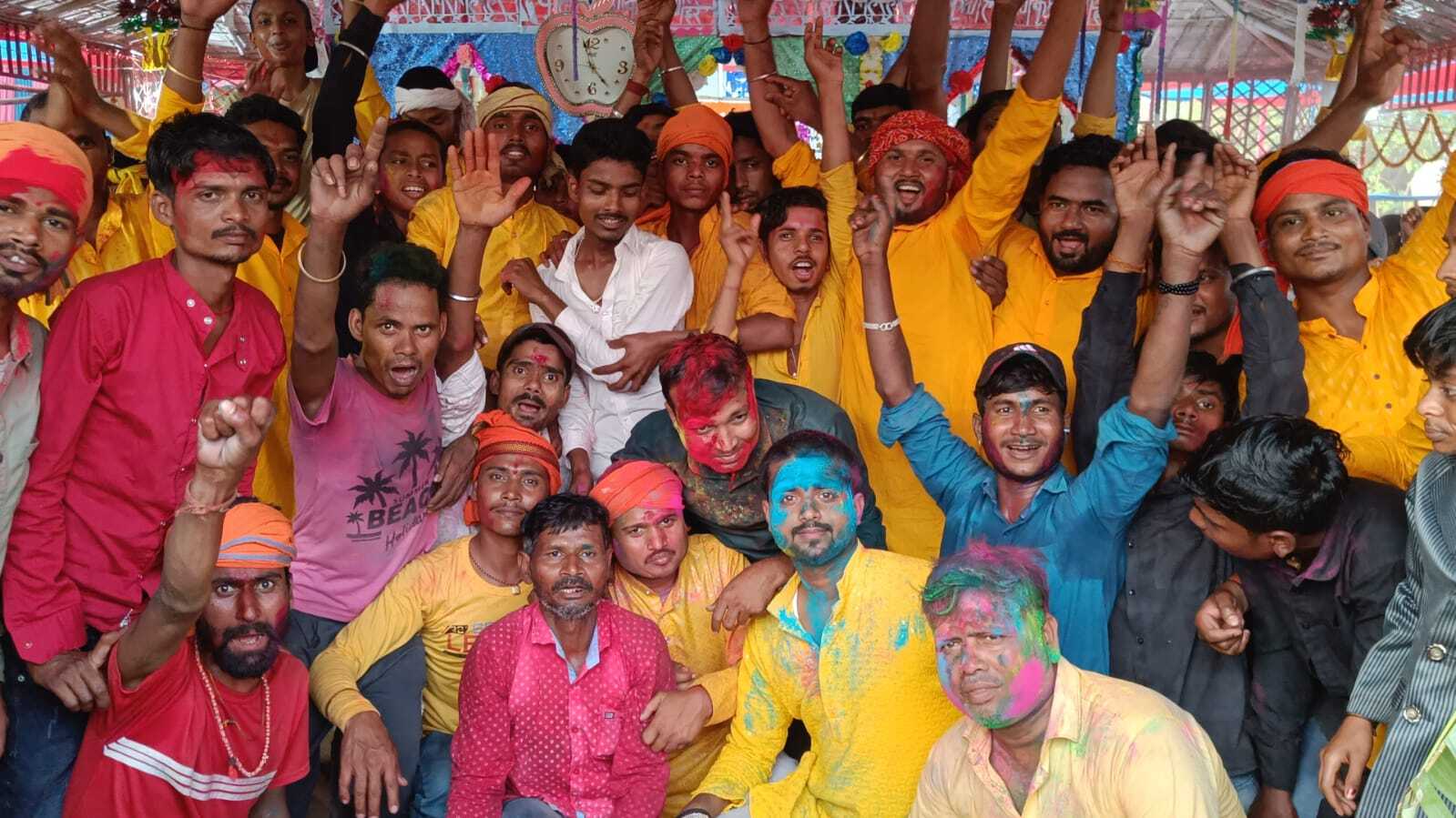अखंड हरिनाम संकीर्तन धूमधाम से संपन्न