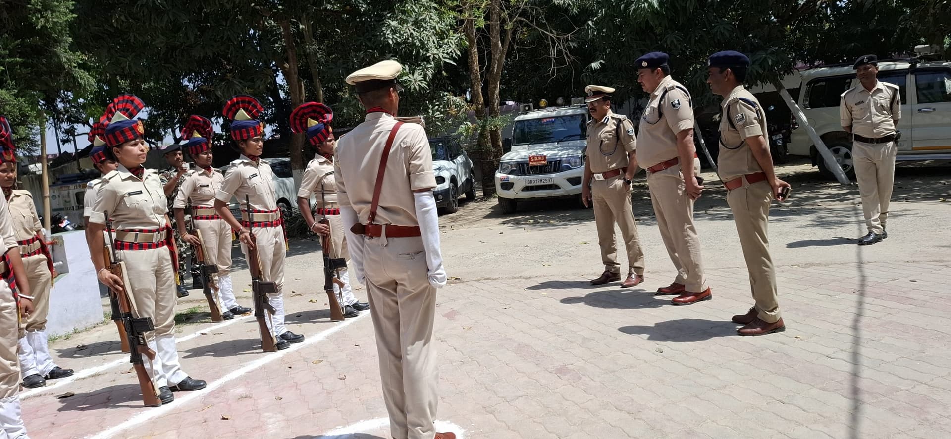 डीआईजी ने एसडीपीओ कार्यालय का किया निरीक्षण, दिए कई आवश्यक दिशा निर्देश