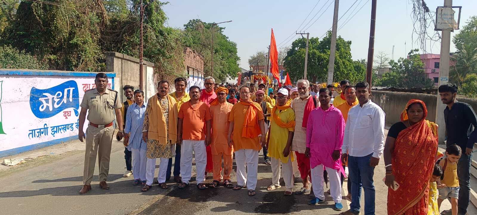 पारंपरिक वेशभूषा में कलश लेकर निकलीं 1001 महिलाएं व बच्चियां