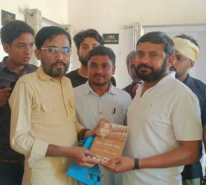 कन्हैया का आमजन से संवाद जमीनी राजनीति