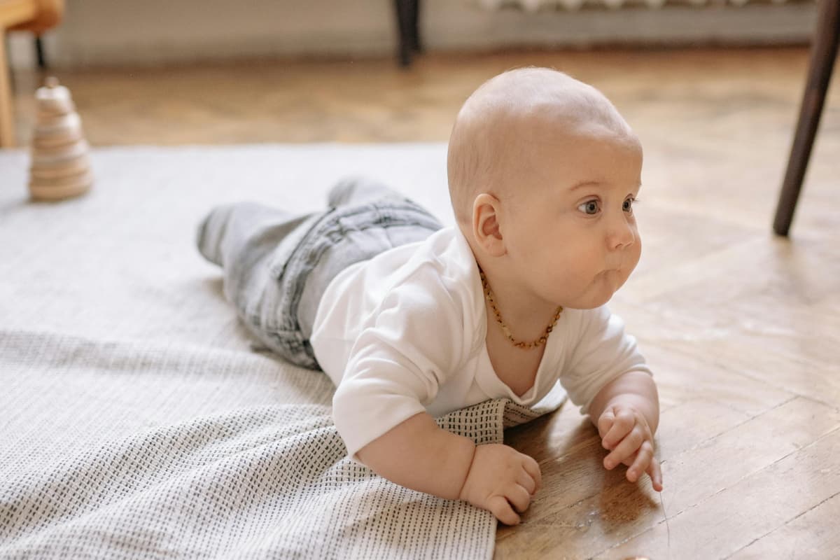Baby Names: आपके जिगर के टुकड़े के लिए ये हैं कुछ बेहद ही यूनिक और प्यारे नाम, देखें लिस्ट और जानें इनके अर्थ