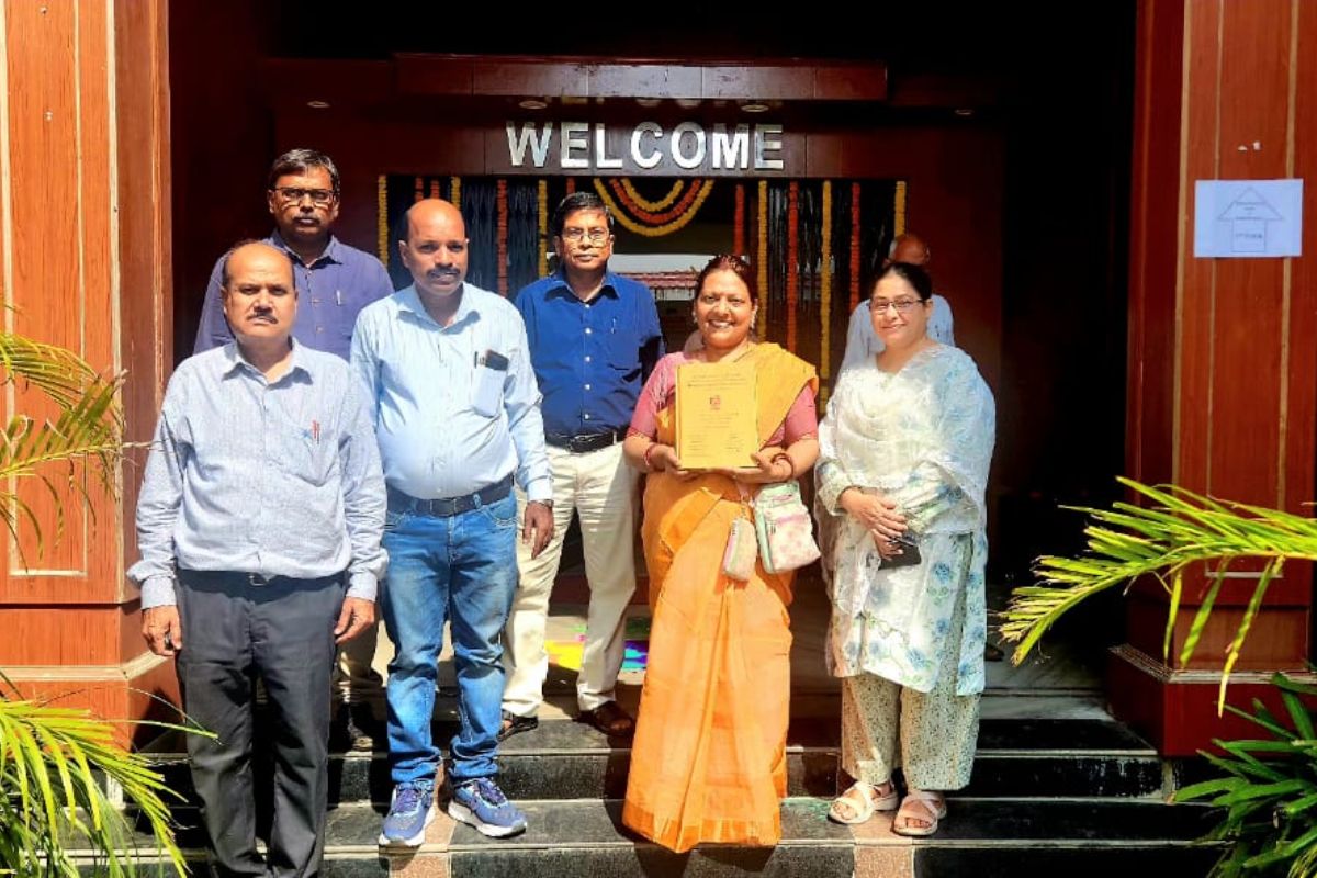 Bihar News: पटना की डॉ. मनीषा को मिली पीएचडी की उपाधि, मगध महिला विवि से पूरा किया शिक्षा पर शोध Bihar News: पटना की डॉ. मनीषा को मिली पीएचडी की उपाधि, मगध महिला विवि से पूरा किया शिक्षा पर शोध