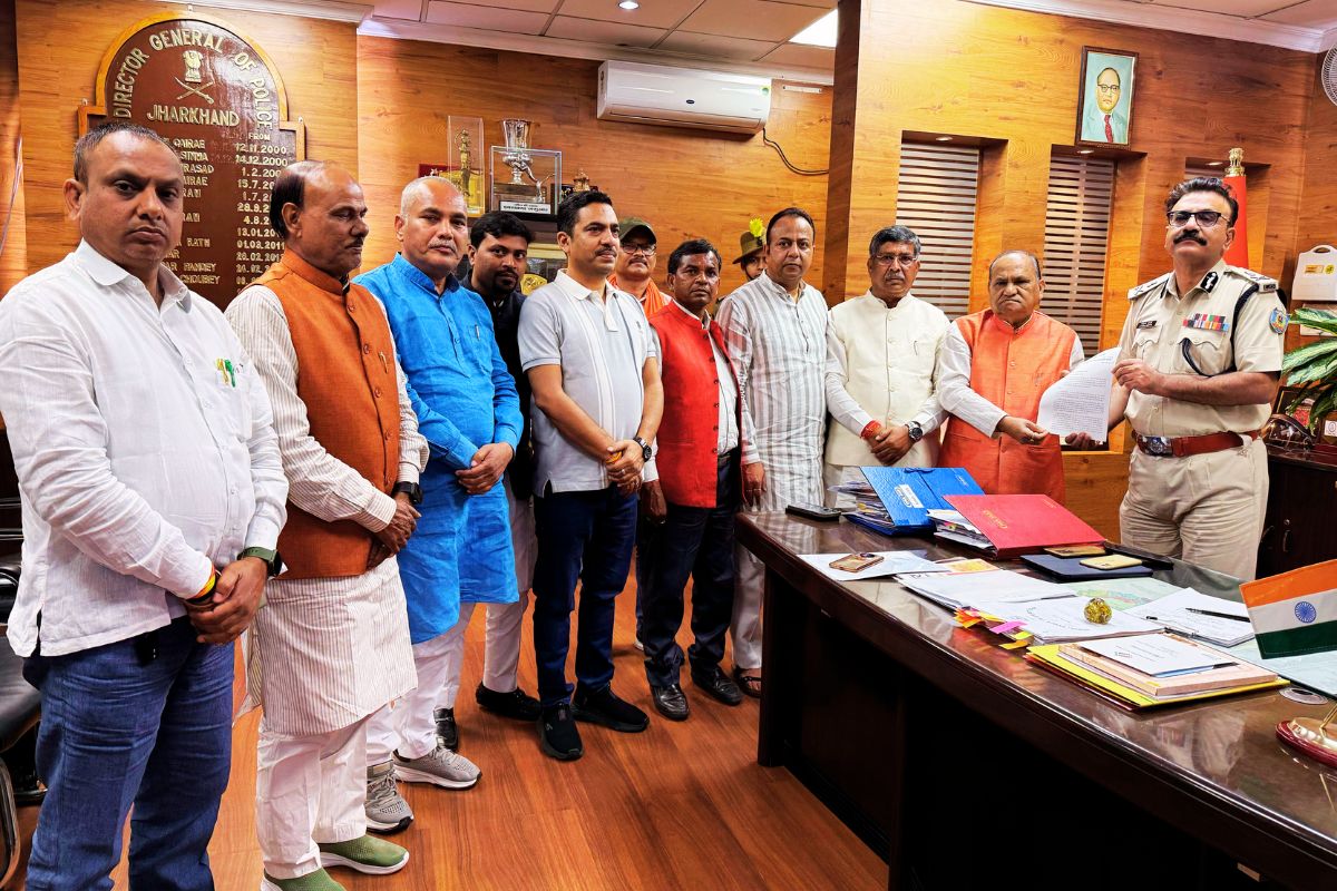 Anil Mahto Tiger Murder Case BJP Delegation DGP Anurag Gupta Anil Mahto Tiger Murder Case BJP Delegation DGP Anurag Gupta